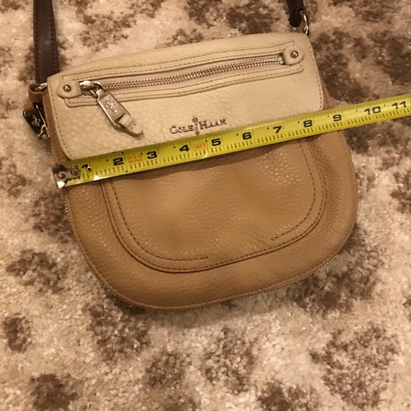 Cole Haan leather crossbody bag purse. Brown tan - Picture 12 of 13